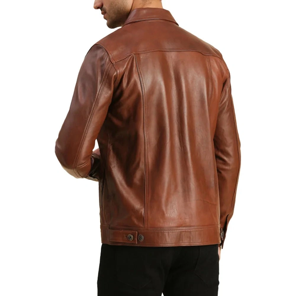 Giacca Moto Uomo in Vera Pelle Marrone: Un Sogno su Due Ruote.